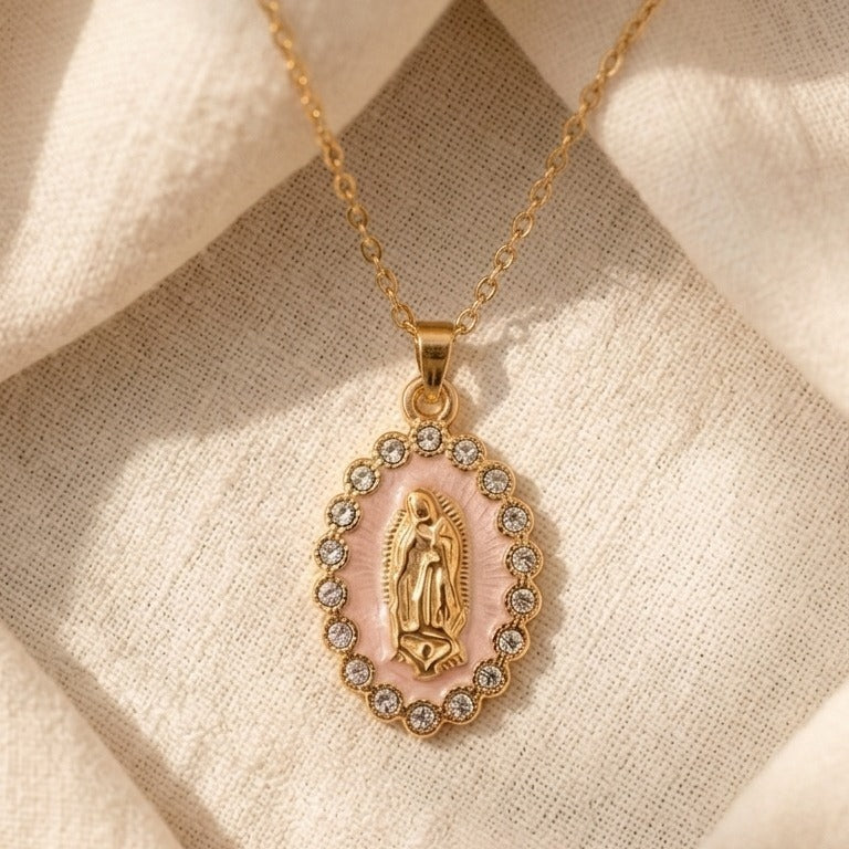 Collar Amuleto Divino