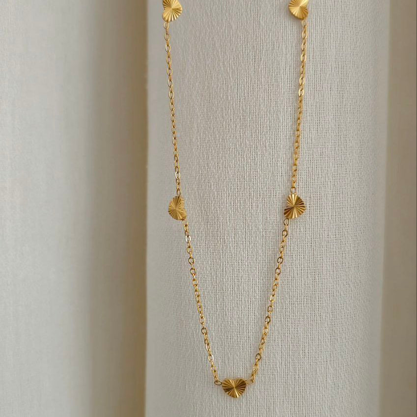 Collar de Dijes de Mini Corazones